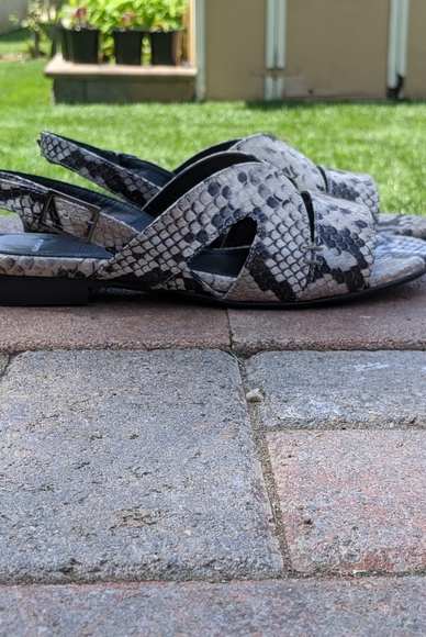 Low heel sandals - Picture 4 of 5